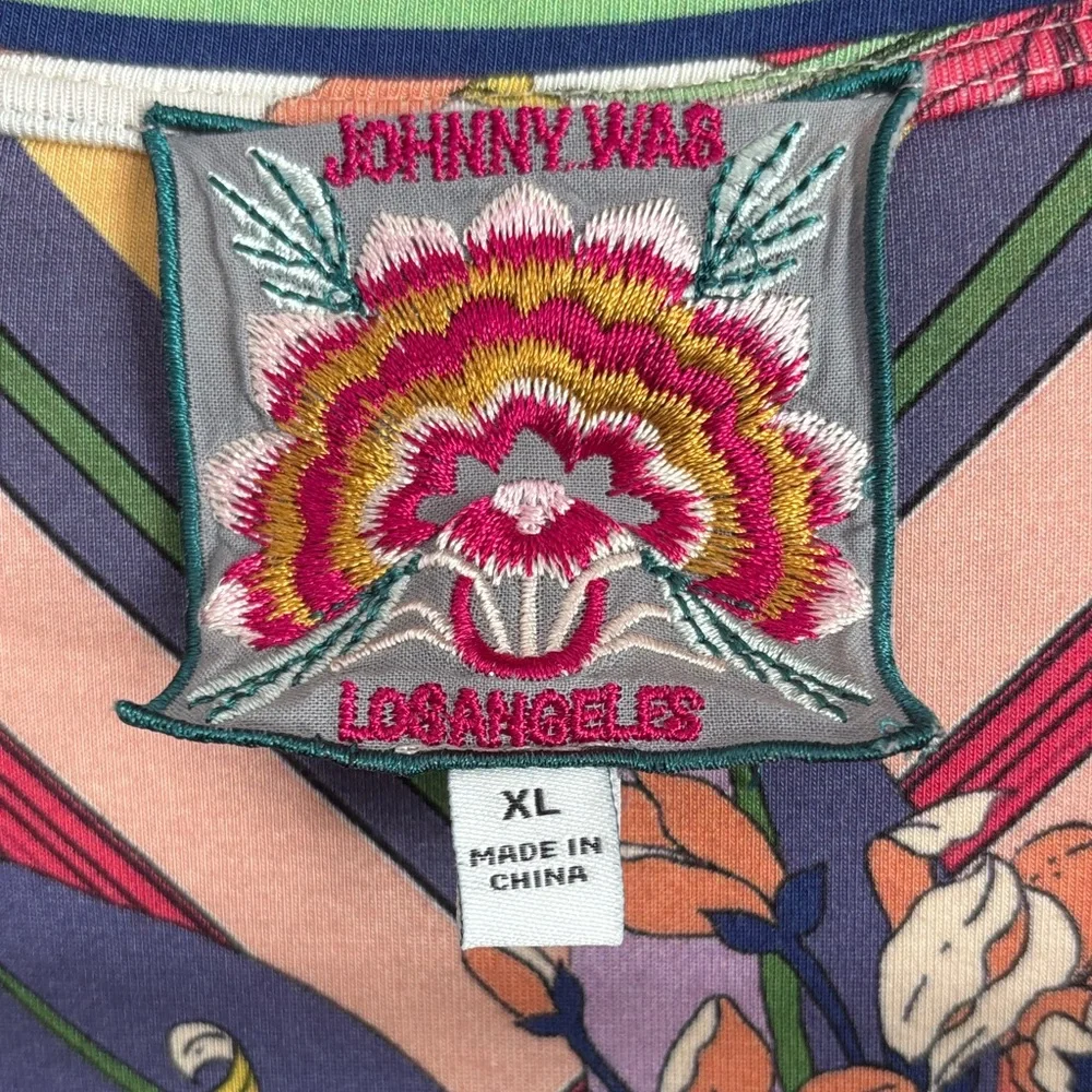 Johnny Was Janie Favorite short sleeve V-neck T. - Picture 2 of 8